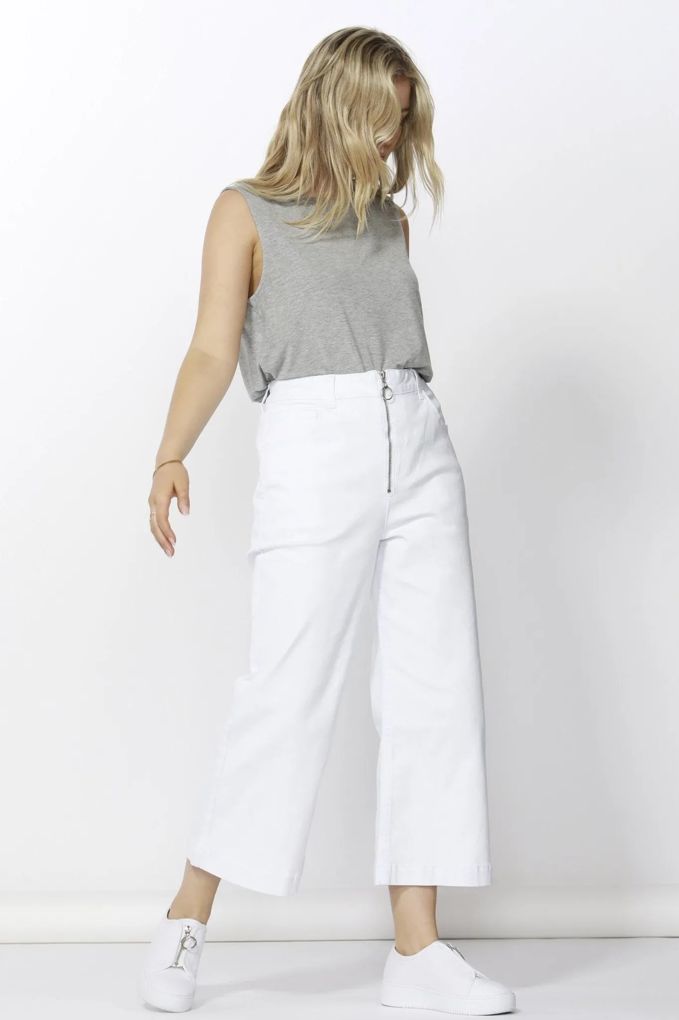 Betty Basics Drew Wide Crop Culotte Jean in White