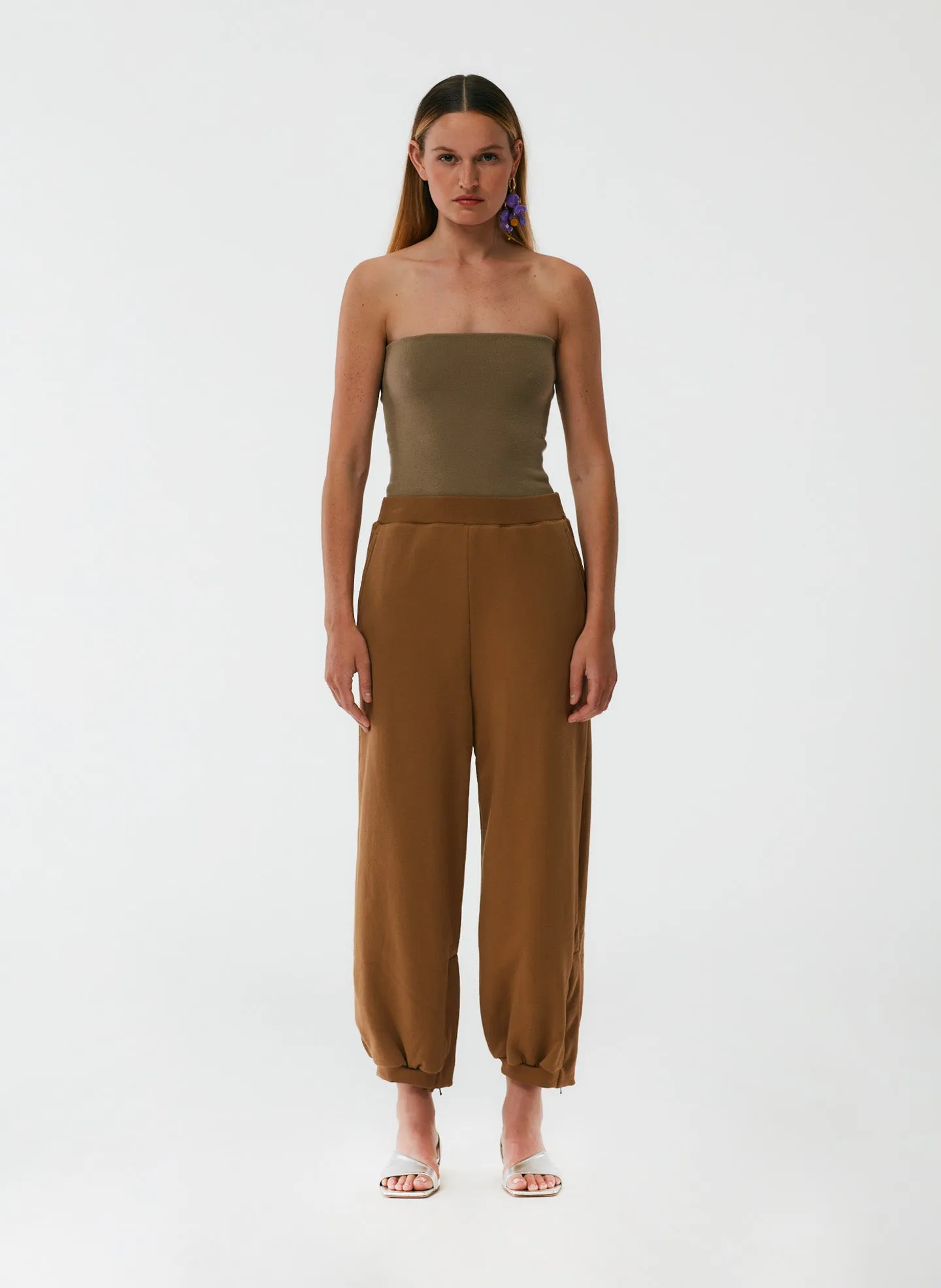 Cropped Sweatpant with Zipper