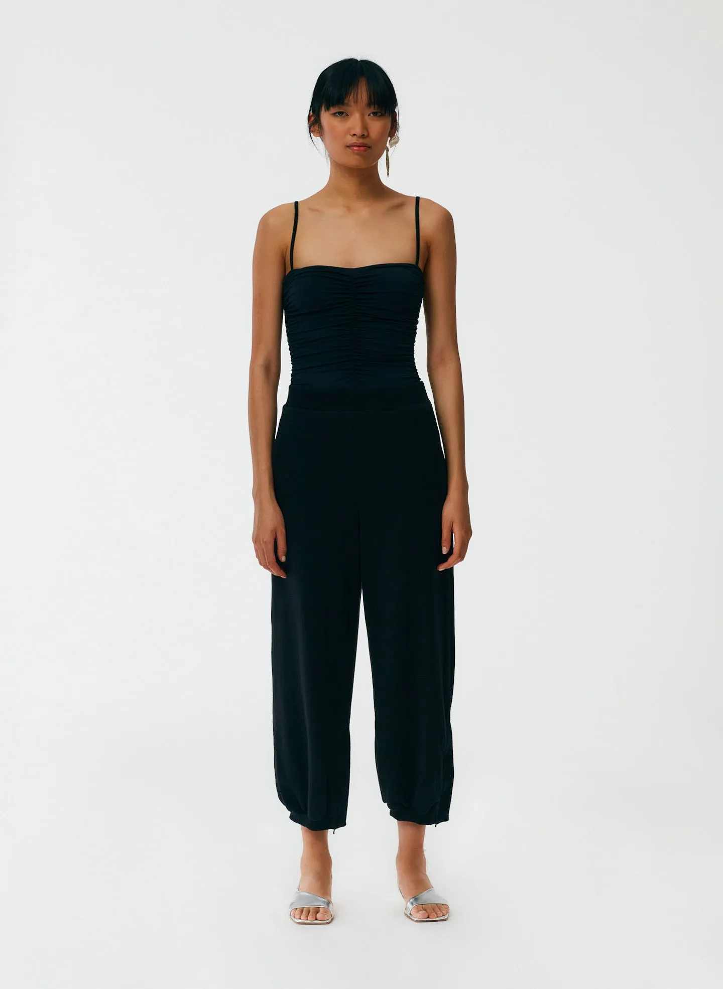 Cropped Sweatpant with Zipper