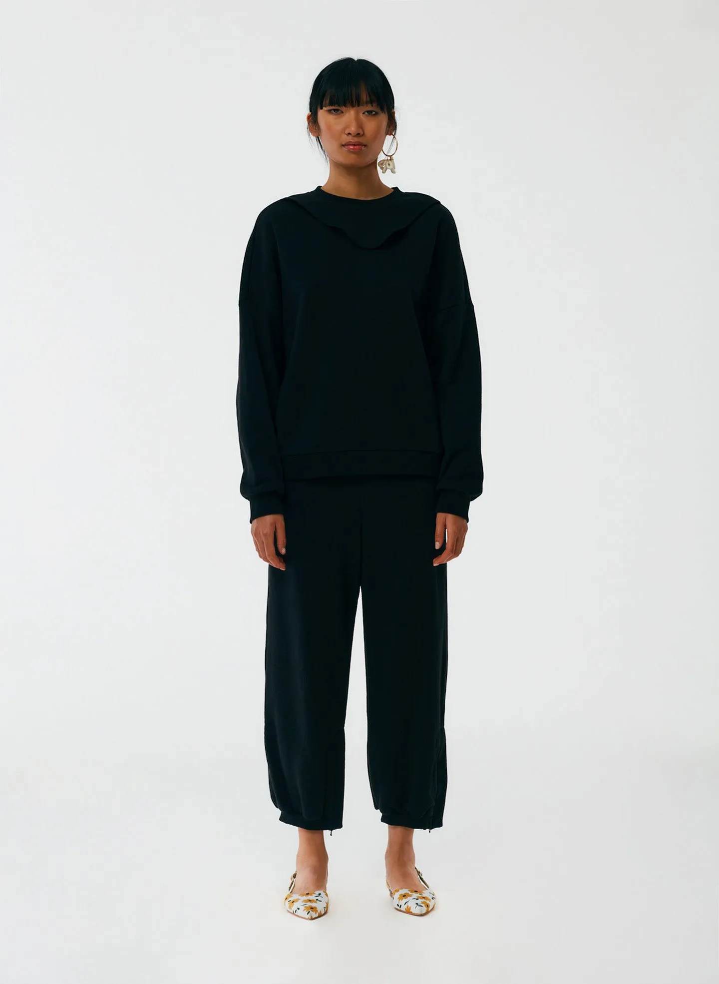 Cropped Sweatpant with Zipper