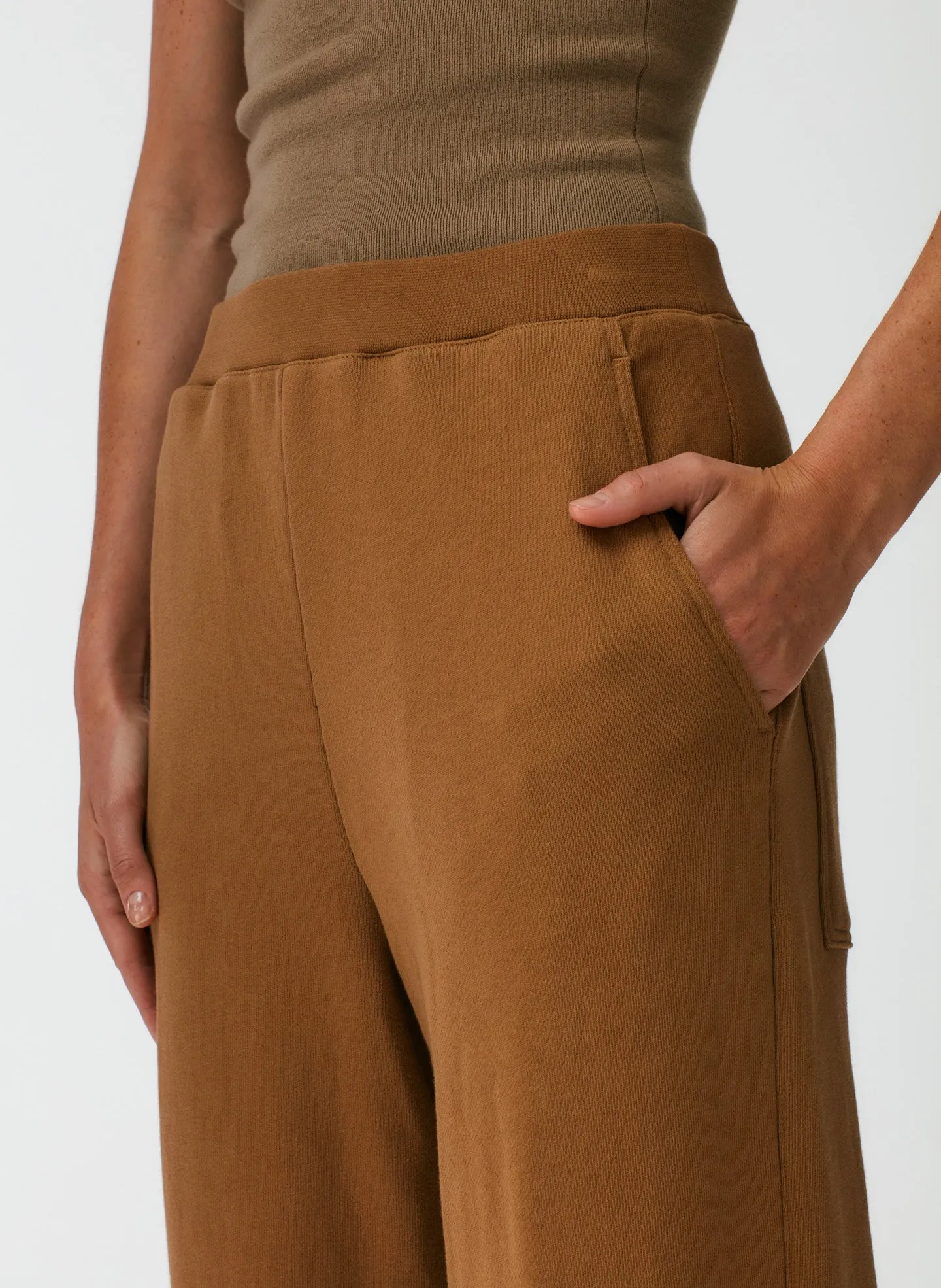 Cropped Sweatpant with Zipper