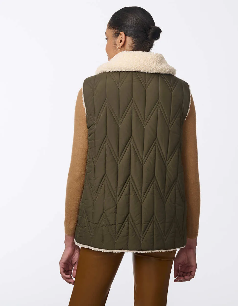 Dual Charm Sherpa Vest