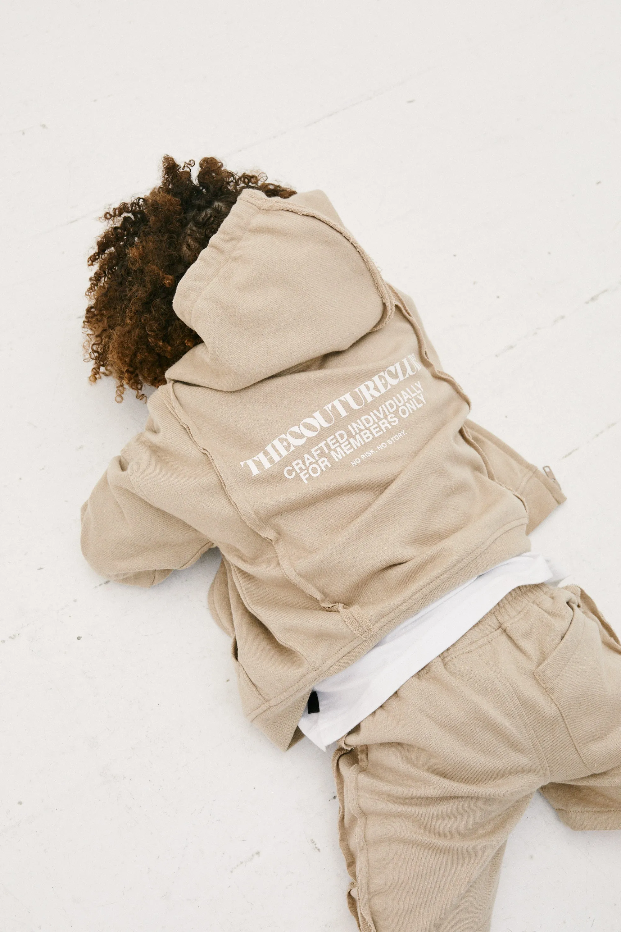 KIDS RAW SEAM MEMBERS ONLY HOODIE - DARK BEIGE