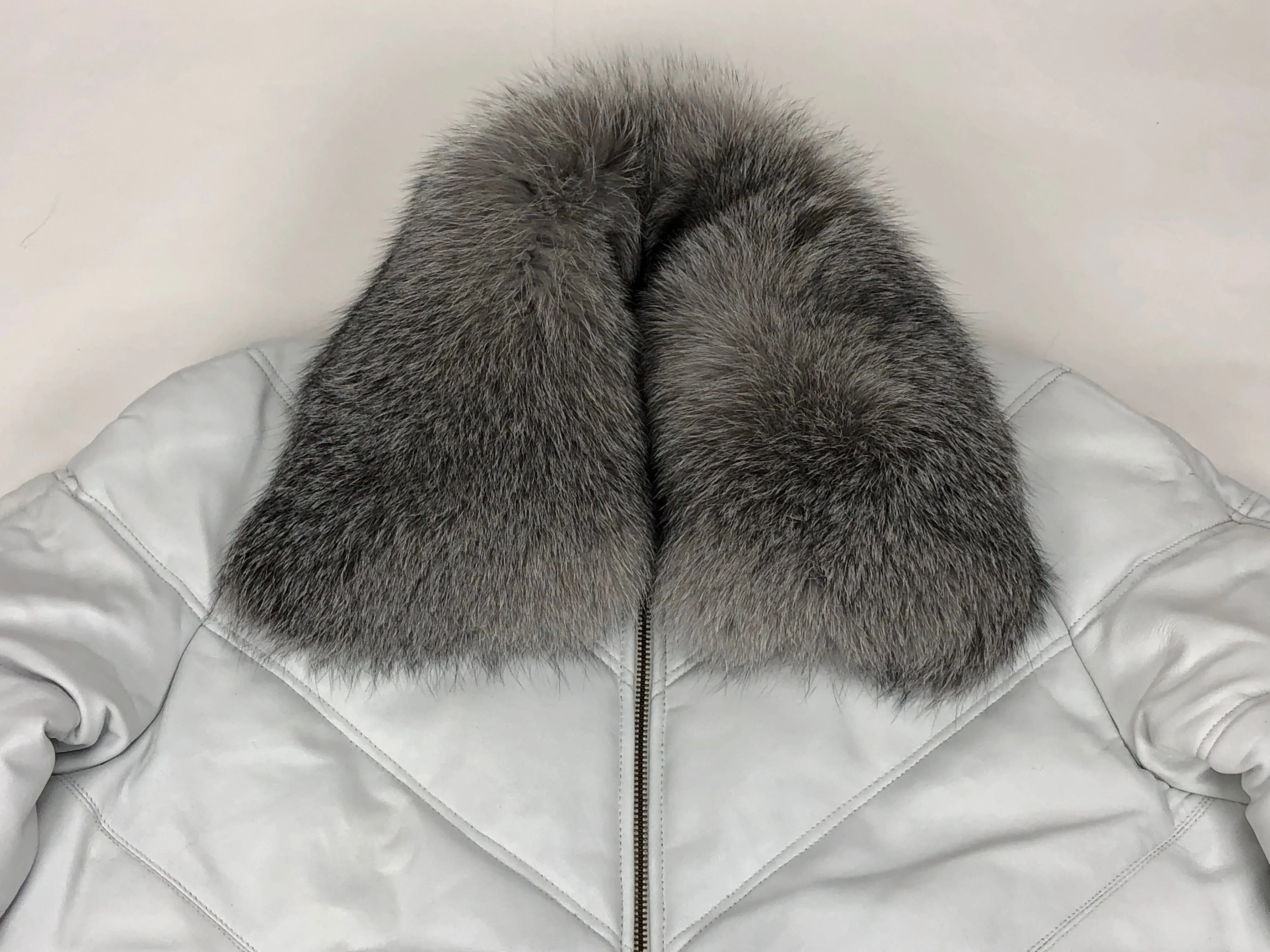 Men's V-Bomber White Premium Silver Fox Collar