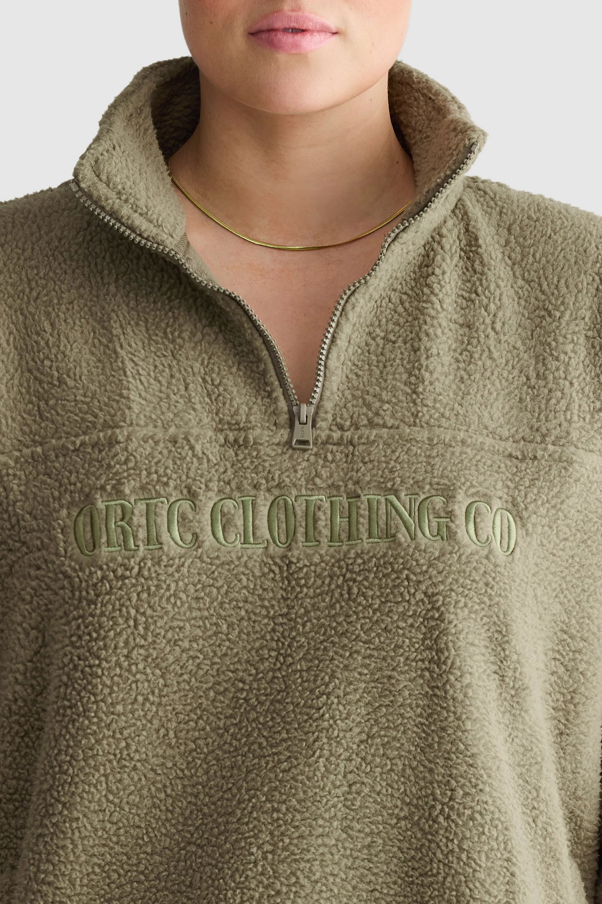 Unisex Sherpa Fleece Logo Quarter Zip Moss